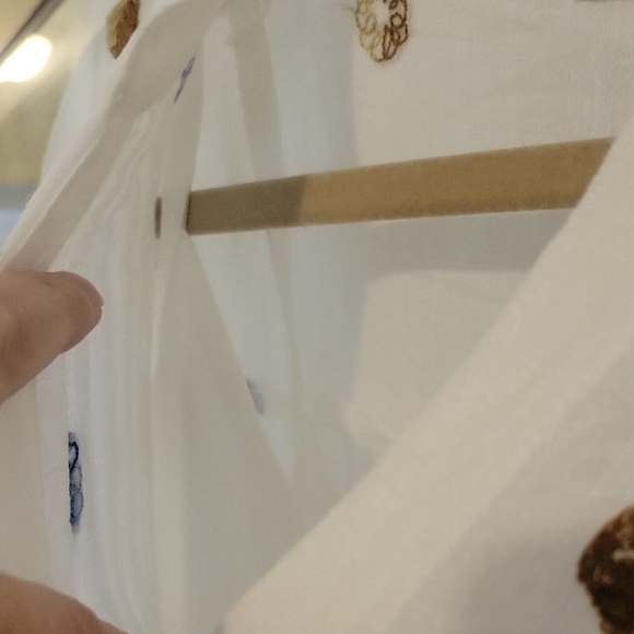 Figueroa & Flower white crepe w/ tank Blouse with Blue and Gold Embroidery szPL - Picture 4 of 7